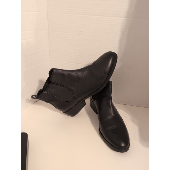 Cole Haan Shoes - Cole Haan Landsman Chelsea Ankle Boot Black Leather Pull On Womens Size 9.5